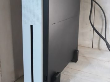 Microsoft Xbox One S Vertical Stand Upright Position Improves System Console Cooling